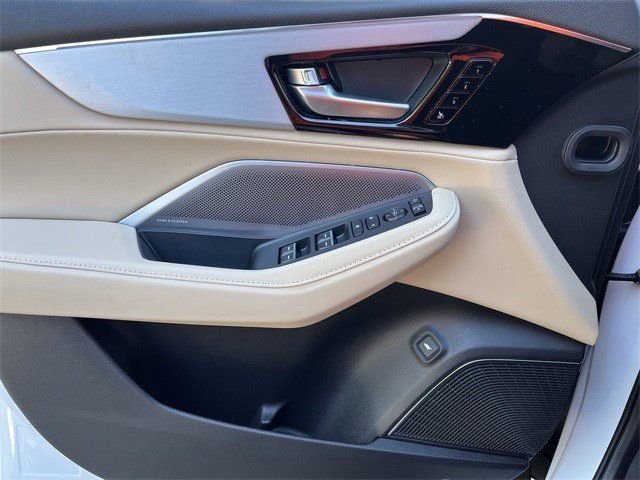 New 2026 Platinum White Pearl Acura FWD Technology Package image 26