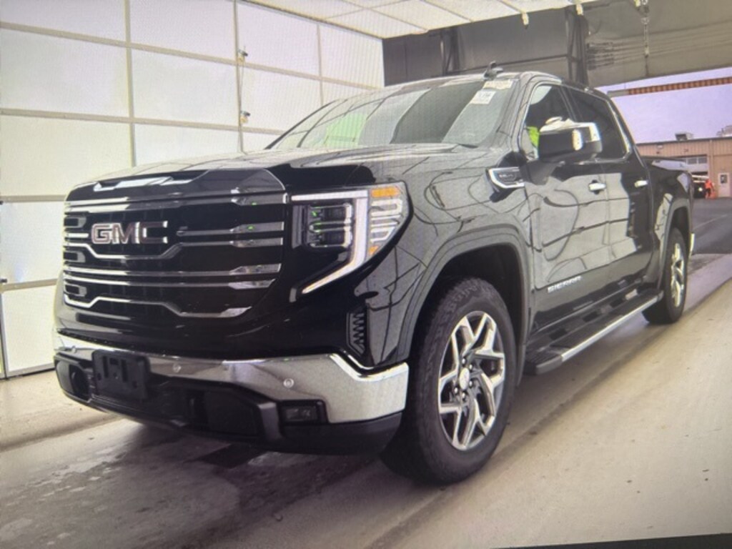 Used 2023 GMC Sierra 1500 SLT Truck Crew Cab