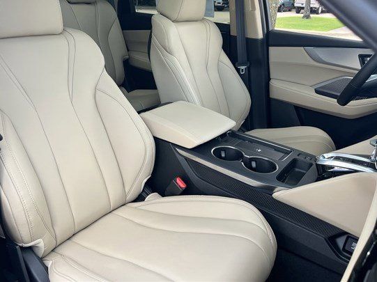 New 2026 Platinum White Pearl Acura FWD image 29