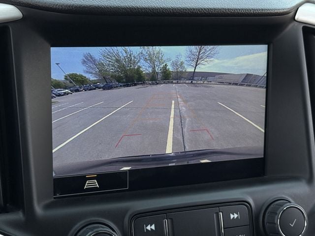 Used 2024 Ebony Twilight Metallic GMC SLT image 18