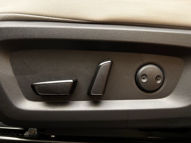 Used 2026 Black Diamond Mitsubishi SE image 28