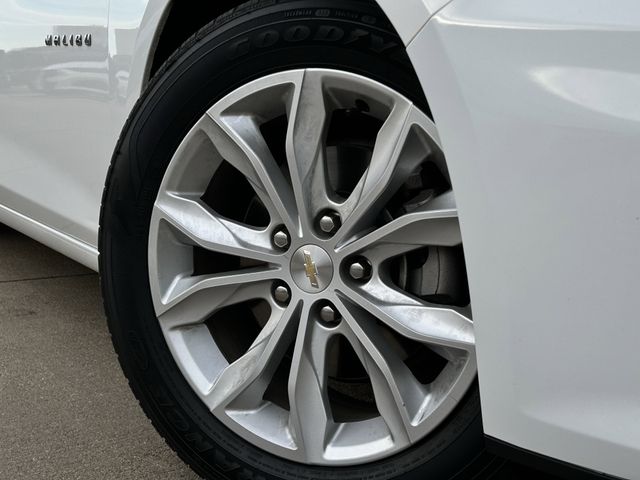 Used 2020 Summit White Chevrolet LT image 11
