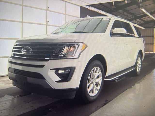 2021 Ford Expedition XLT photo 3