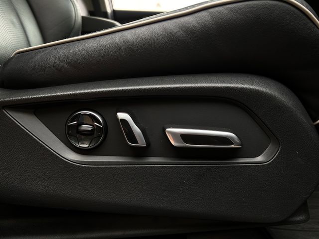 Used 2023 Majestic Black Pearl Acura Advance image 30