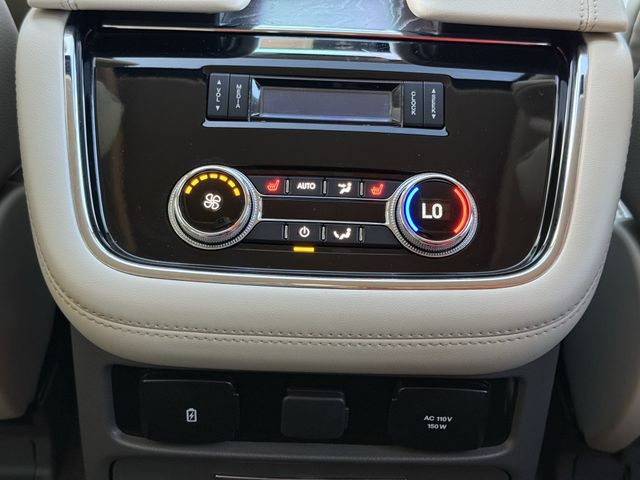 Used 2021 Pristine White Lincoln Reserve image 30