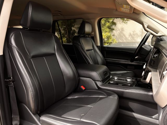 Used 2024 Iconic Silver Metallic Ford XLT image 29