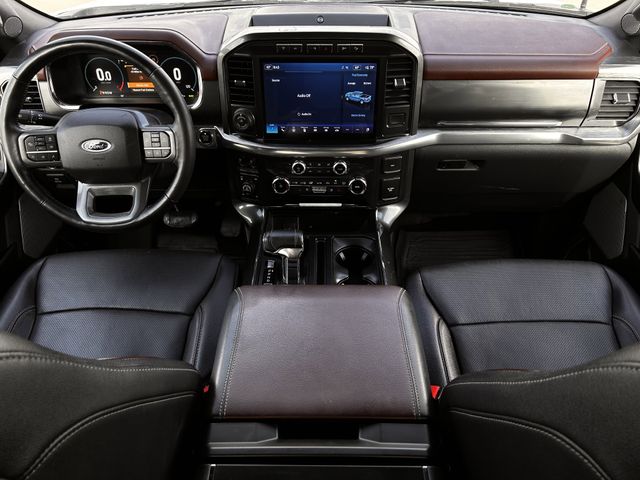 Used 2022 Star White Metallic Tri-Coat Ford Lariat image 10