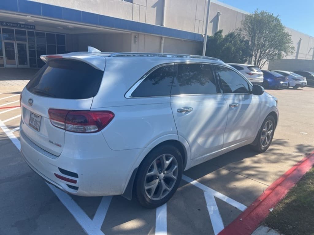 Used 2016 Kia Sorento 2.0T SXL FWD SUV