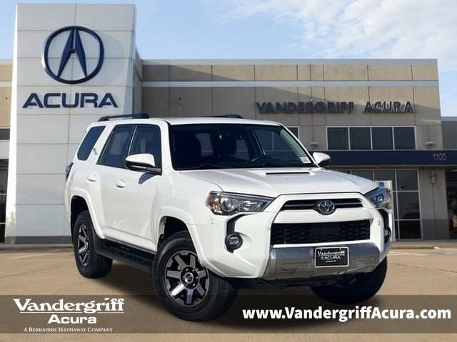 2023 Toyota 4Runner TRD Off-Road's photo