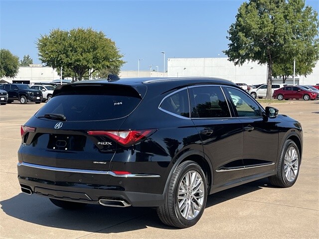 2022 Acura MDX SH-AWD Advance photo 2
