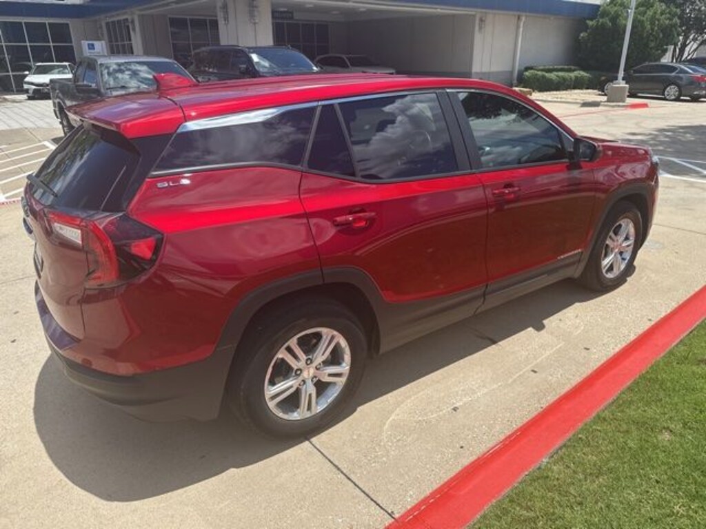 Used 2024 GMC Terrain SLE SUV