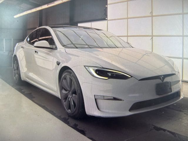 2022 Tesla Model S's photo