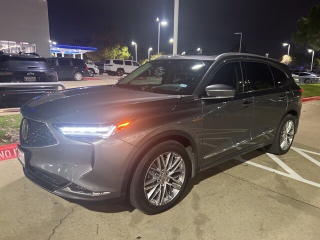 2022 Acura MDX SH-AWD Advance photo 2