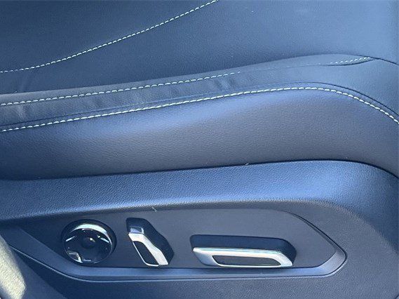 New 2026 Platinum White Pearl Acura SH-AWD image 31