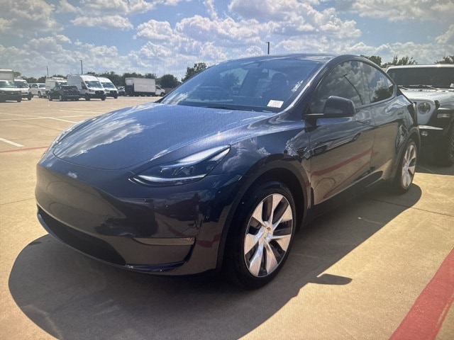 Used 2024 Tesla Model Y Long Range with VIN 7SAYGDEE1RA232728 for sale in Arlington, TX
