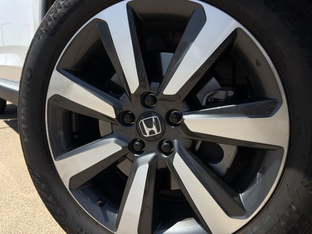 Used 2023 Platinum White Pearl Honda Touring image 9