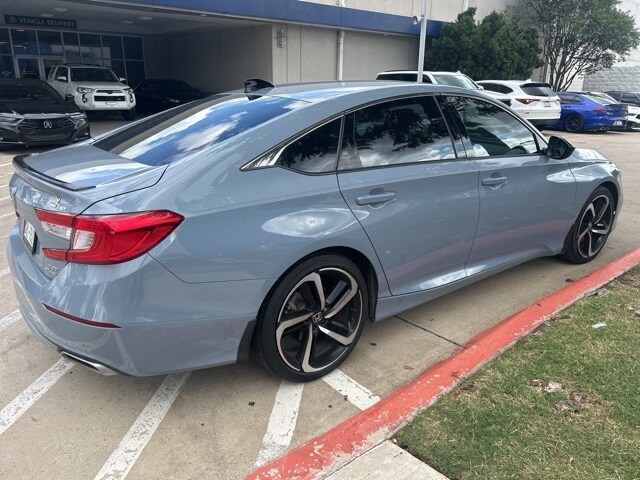 2022 Honda Accord Sport 2.0T photo 4