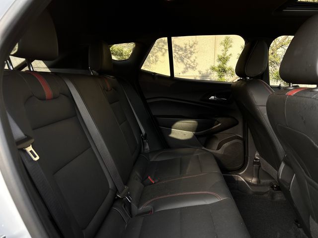 Used 2024 Summit White Chevrolet 2RS image 31