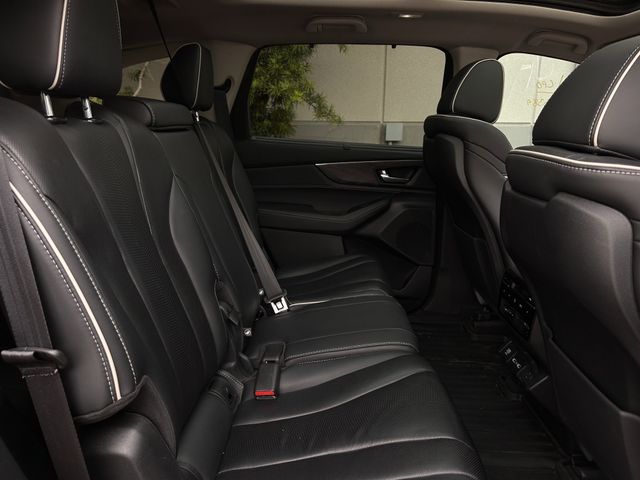 Used 2023 Majestic Black Pearl Acura Advance image 31