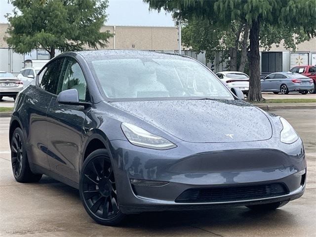 Used 2023 Tesla Model Y Long Range with VIN 7SAYGDEEXPF617270 for sale in Northfield, Minnesota