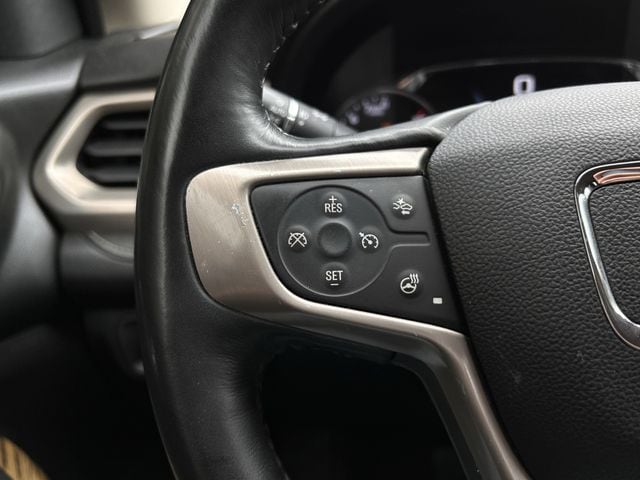 Used 2017 Iridium Metallic GMC Denali image 13