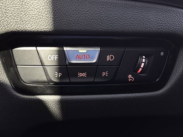 Used 2025 Black Sapphire Metallic BMW M340i xDrive image 26