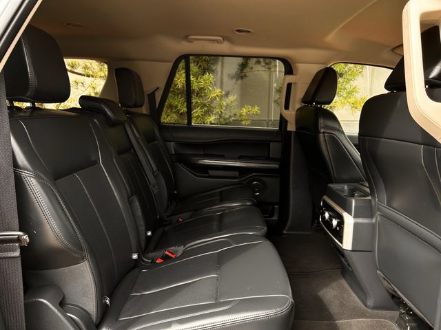 Used 2024 Iconic Silver Metallic Ford XLT image 31