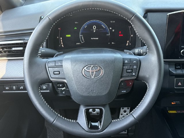 Used 2026 Ice Cap Toyota SE image 12