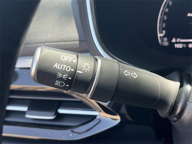 Certified Used 2026 Platinum White Pearl Acura FWD image 23
