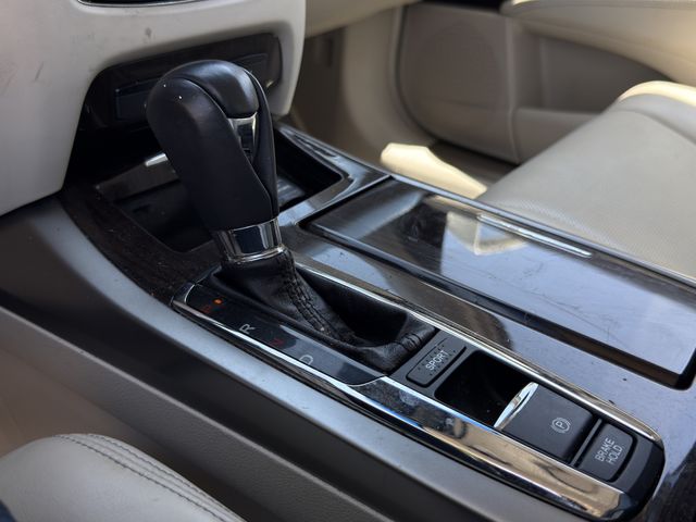 Used 2017 Bellanova White Pearl Acura Base image 18