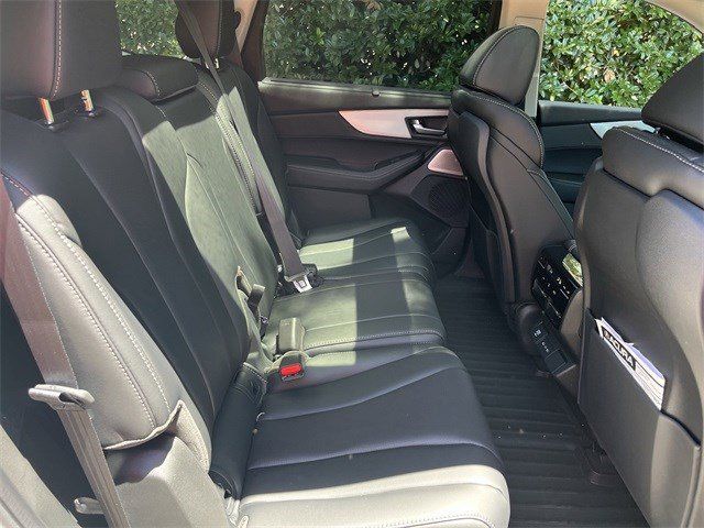 New 2026 Platinum White Pearl Acura FWD Technology Package image 32