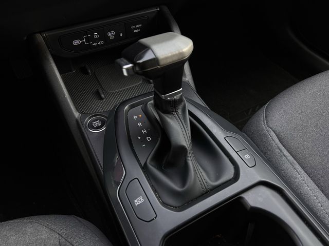 Used 2025 Snow White Pearl Kia EX image 21