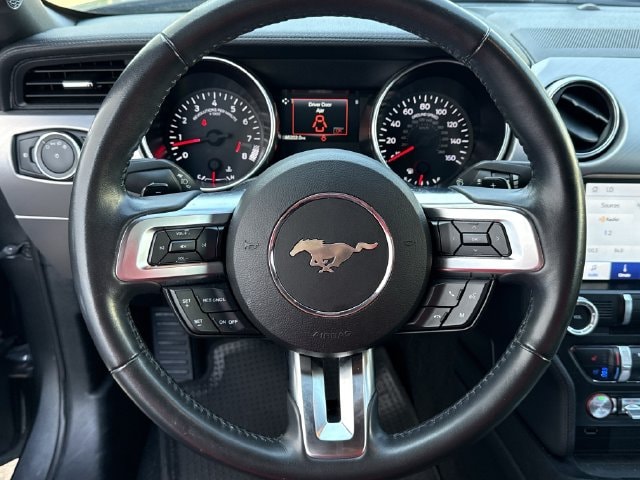 Used 2020 Magnetic Metallic Ford GT Premium image 12