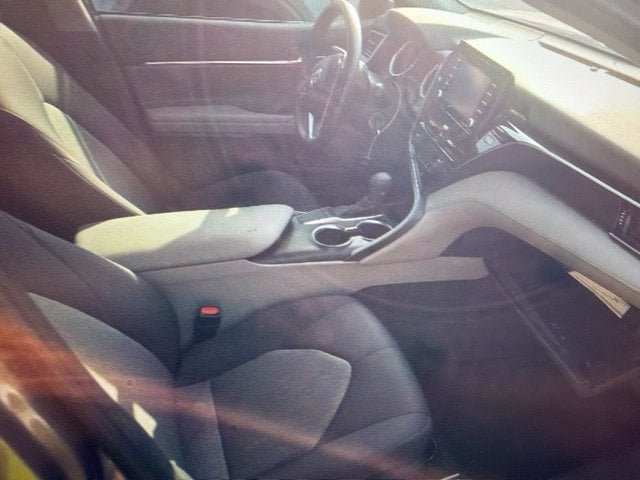 Used 2022 Predawn Gray Mica Toyota LE image 10