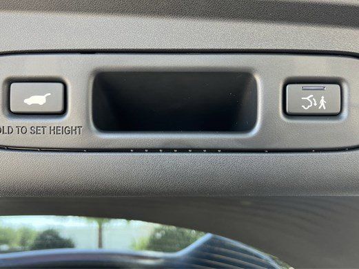 Used 2025 Solar Silver Metallic Acura A-Spec Package image 33