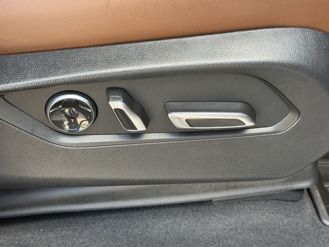 Certified Used 2025 Liquid Carbon Metallic Acura Technology Package image 27