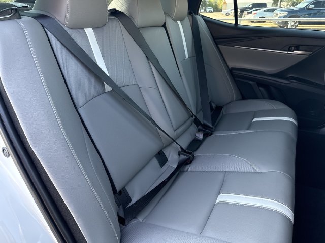 Used 2026 Ice Cap Toyota SE image 28