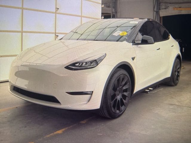 Used 2021 Pearl White Multi-Coat Tesla Long Range image 3