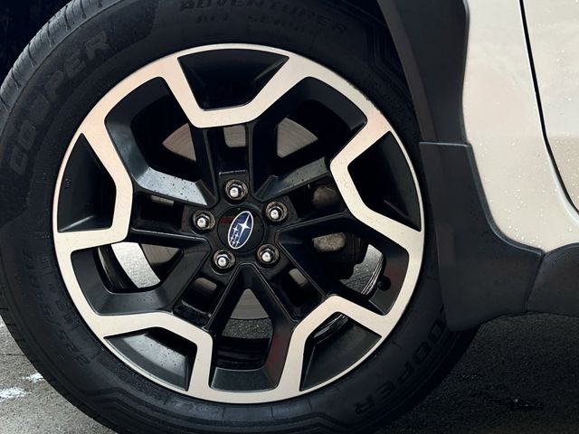 Used 2017 Crystal White Pearl Subaru 2.0i Limited image 11