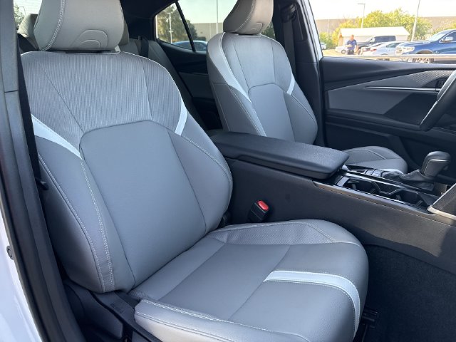 Used 2026 Ice Cap Toyota SE image 26