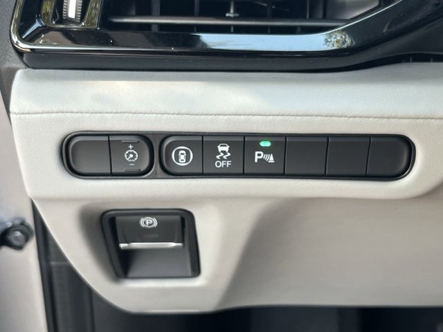 Certified Used 2026 Solar Silver Metallic Acura Technology Package image 25