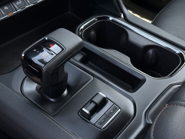 Used 2023 Sterling Metallic GMC AT4 image 21