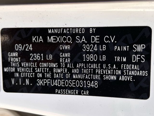 Used 2025 Snow White Pearl Kia EX image 30