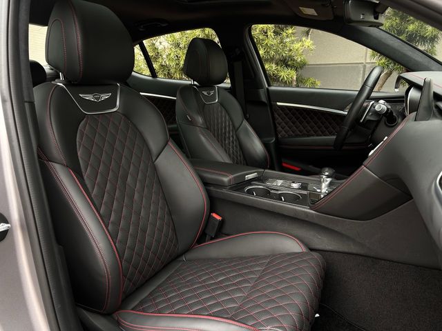 Used 2024 Bond Silver Genesis 3.3T Sport Advanced image 32