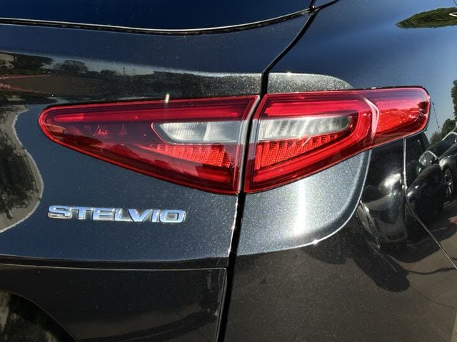 Used 2018 Vulcano Black Metallic Alfa Romeo Ti image 8