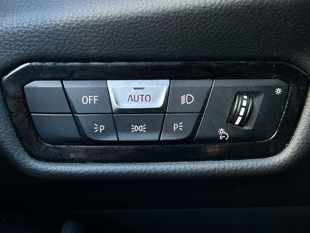 Used 2023 Nitro Yellow Toyota 3.0 Premium image 23