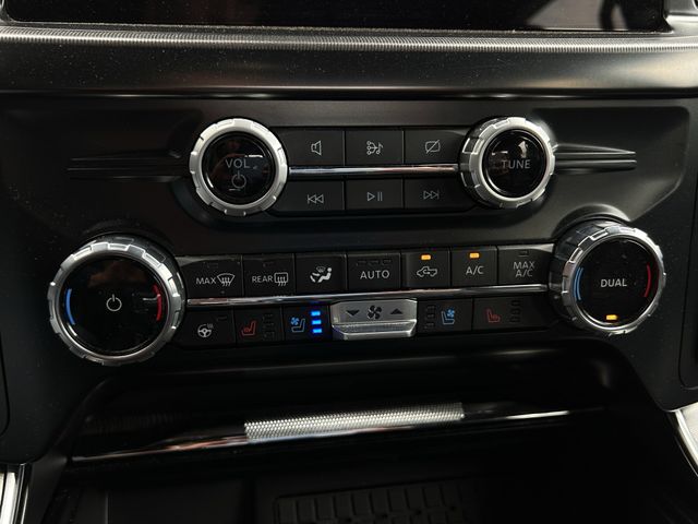 Used 2023 Oxford White Ford Platinum image 22