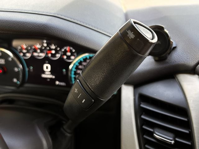 Used 2019 Dark Sapphire Blue Metallic GMC Denali image 22