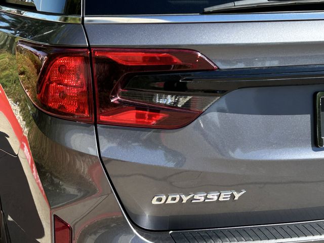 Used 2025 Modern Steel Metallic Honda EX-L image 7