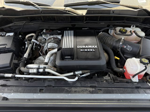 Used 2023 Sterling Metallic GMC AT4 image 29